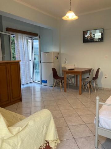 Almyro Villa Kalamata Bagian luar foto